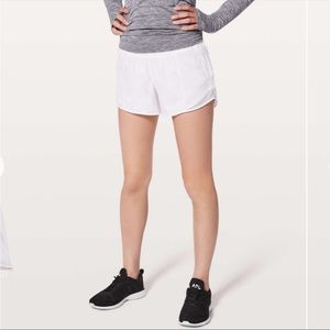 Lululemon Hotty Hot Low-Rise 4 inch Shorts